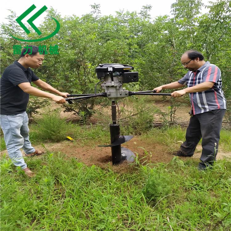 小巧型汽油挖坑機器輕松把控